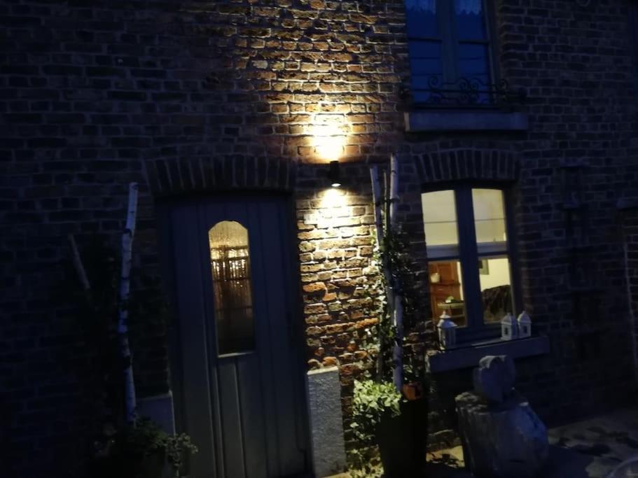 Lesse En Ciel Vous Accueille Avec Plaisir . Villa Houyet ภายนอก รูปภาพ